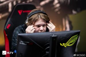 俄罗斯CS2职业选手遭遇诈骗：直播时透露银行卡的钱被全部清空