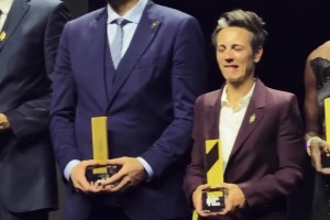 荣耀时刻！王治郅/诺维茨基/特科格鲁入选国际篮联名人堂!