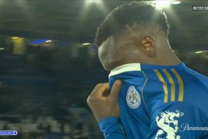 断崖式坠落！莱斯特城惨遭两连降，蓝狐众将赛后绝望掩面！